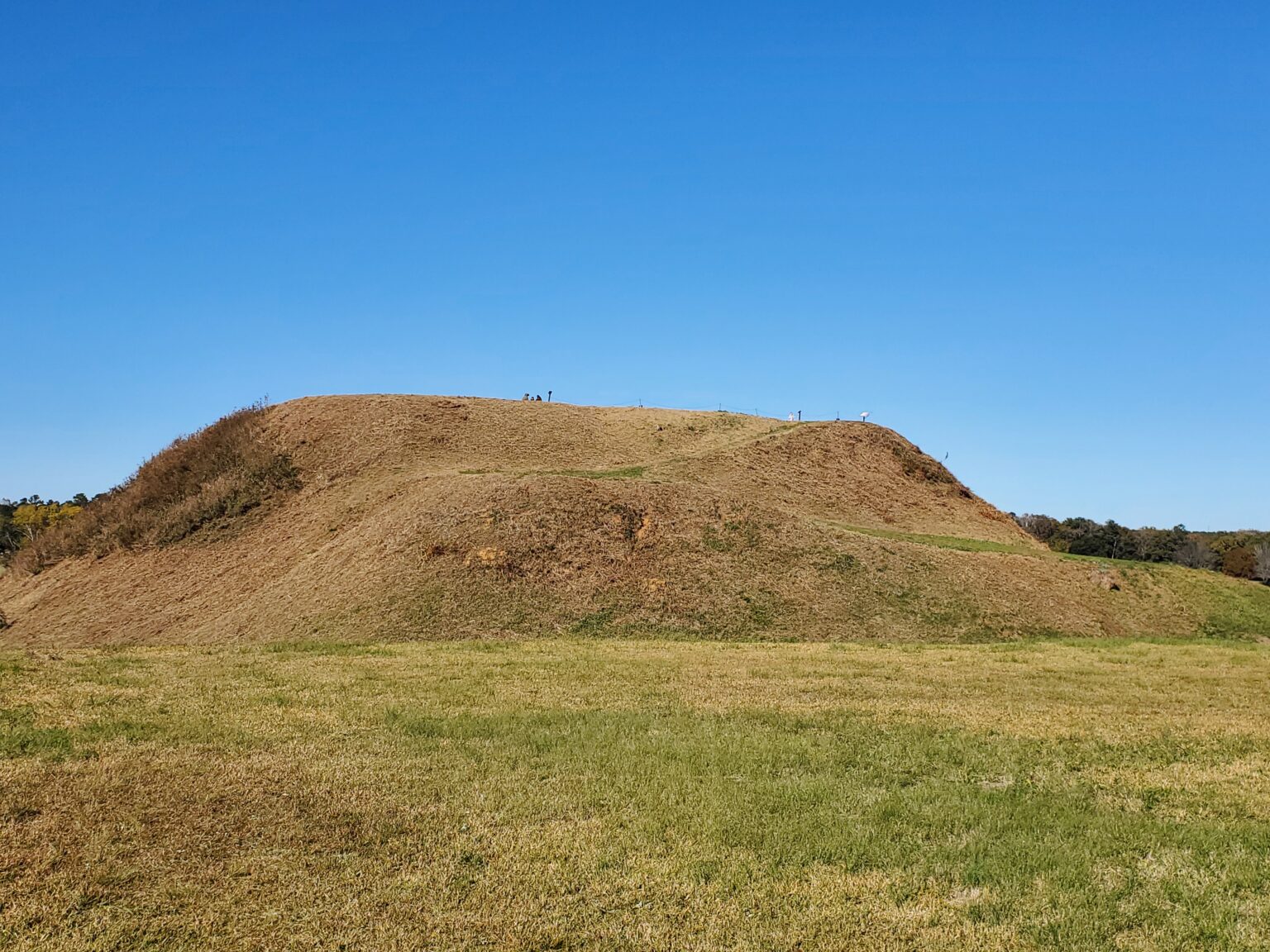 six-earthen-mounds-four-discovery